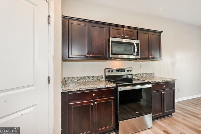 3775 Newbury Place Drive, Loganville, GA 30052