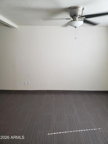 1330 E HIGHLAND Avenue 6A, Phoenix, AZ 85014