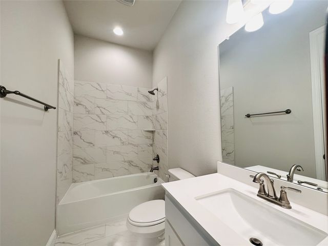 2402 Hollow Way, Garland, TX 75041