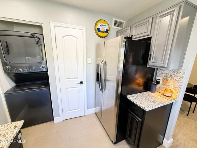 10115 E MOUNTAIN VIEW Road 2104, Scottsdale, AZ 85258