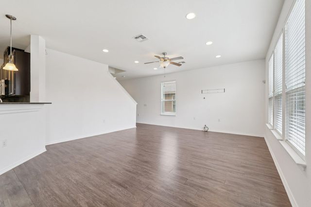 11013 Helms Deep DR, Austin, TX 78754