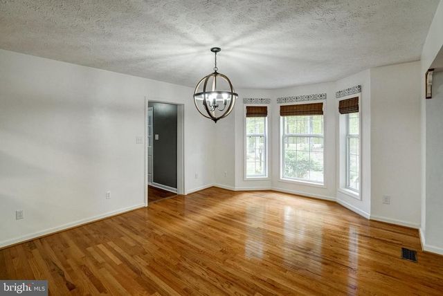 130 OAKLEIGH LN, Bumpass, VA 23024