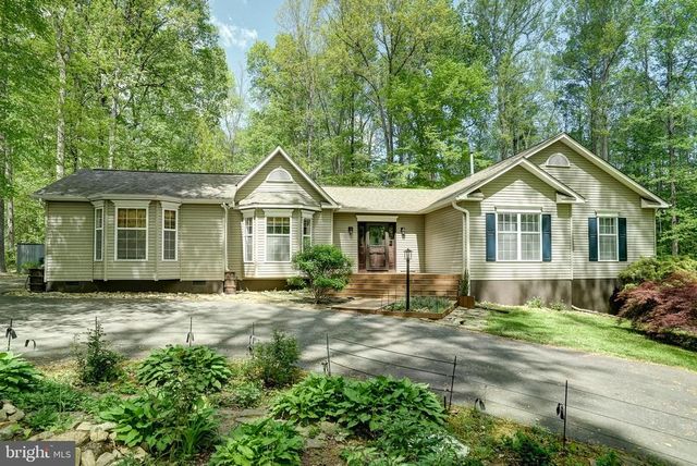 130 OAKLEIGH LN, Bumpass, VA 23024