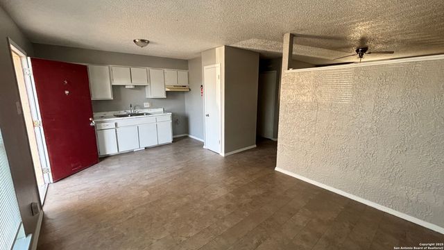 5602 Bienville Dr Apt D2, San Antonio, TX 78233