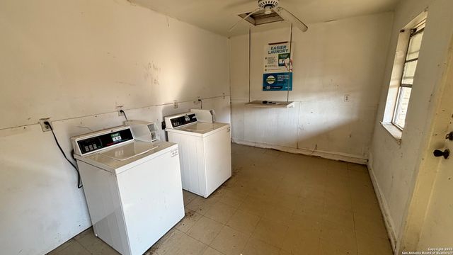 5602 Bienville Dr Apt D2, San Antonio, TX 78233