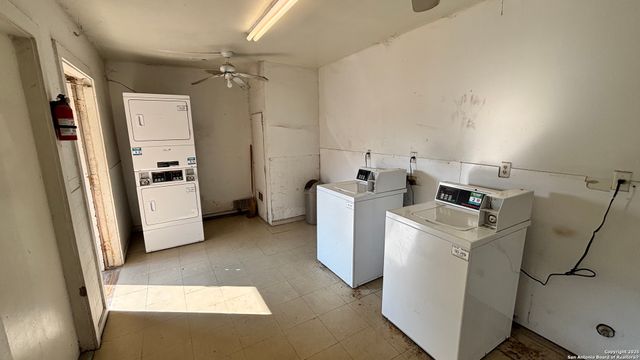 5602 Bienville Dr Apt D2, San Antonio, TX 78233