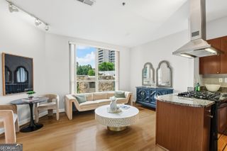 2626 Peachtree Road NW 606, Atlanta, GA 30305