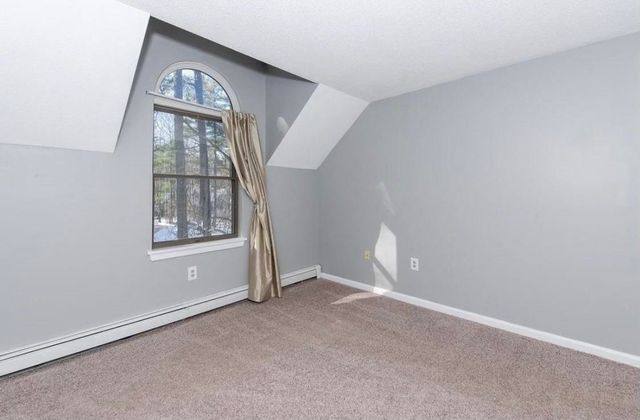 380 Ocean Rd Unit 17, Portsmouth, NH 03801