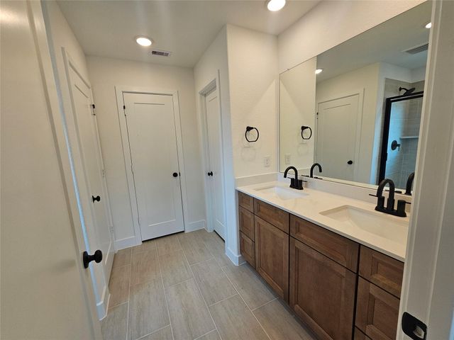 12007 Curlin Drive, Willis, TX 77318