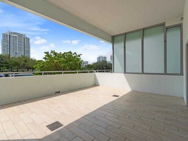 1600 SW 1 Ave 305, Miami, FL 33129
