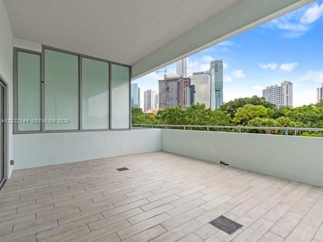1600 SW 1 Ave 305, Miami, FL 33129