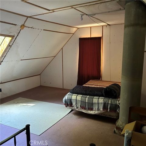 119 Barton Flats Trail, Angelus Oaks, CA 92305