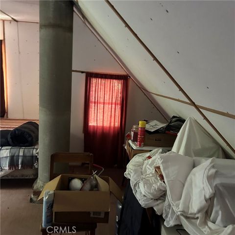 119 Barton Flats Trail, Angelus Oaks, CA 92305