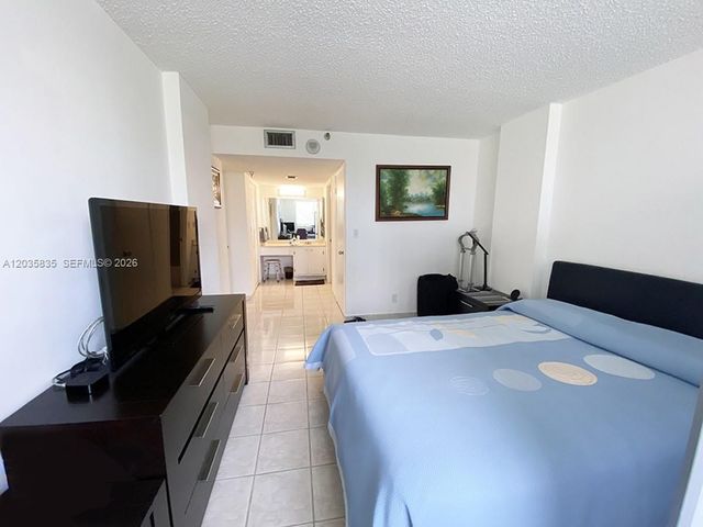 290 174th Street 414, Sunny Isles Beach, FL 33160