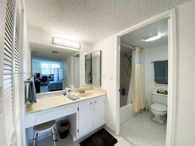 290 174th Street 414, Sunny Isles Beach, FL 33160