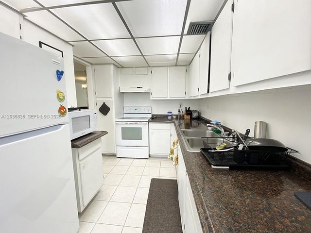 290 174th Street 414, Sunny Isles Beach, FL 33160