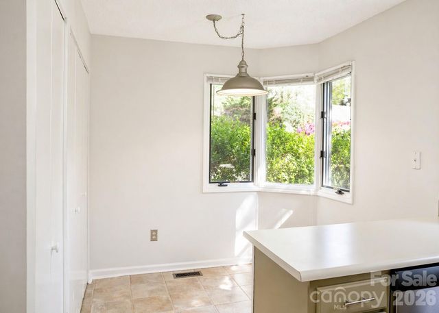 305 Piney Mountain Drive J1, Asheville, NC 28805