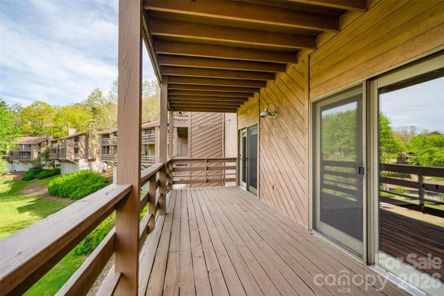 305 Piney Mountain Drive J1, Asheville, NC 28805