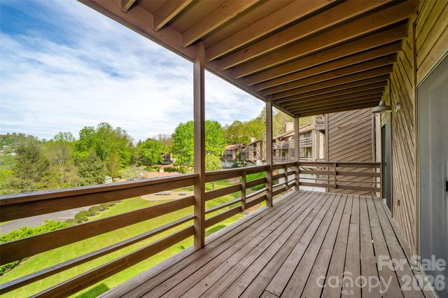 305 Piney Mountain Drive J1, Asheville, NC 28805