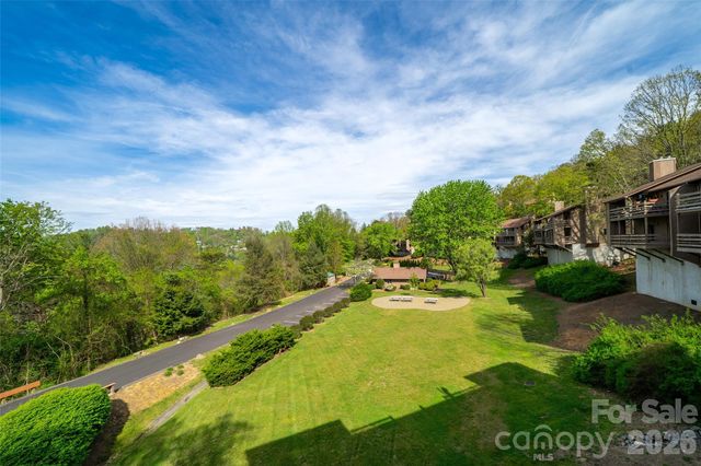 305 Piney Mountain Drive J1, Asheville, NC 28805