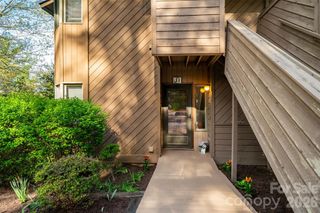 305 Piney Mountain Drive J1, Asheville, NC 28805