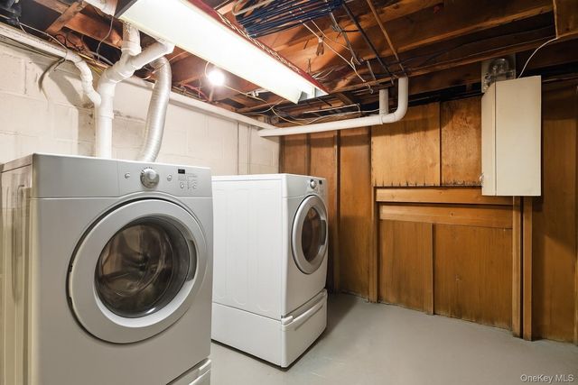 1547 Walt Whitman Road, Melville, NY 11747