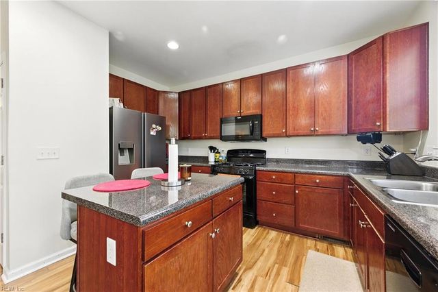 622 Jessica CIR # 21, Newport News, VA 23606