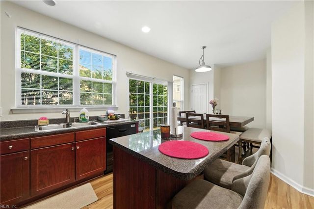 622 Jessica CIR # 21, Newport News, VA 23606
