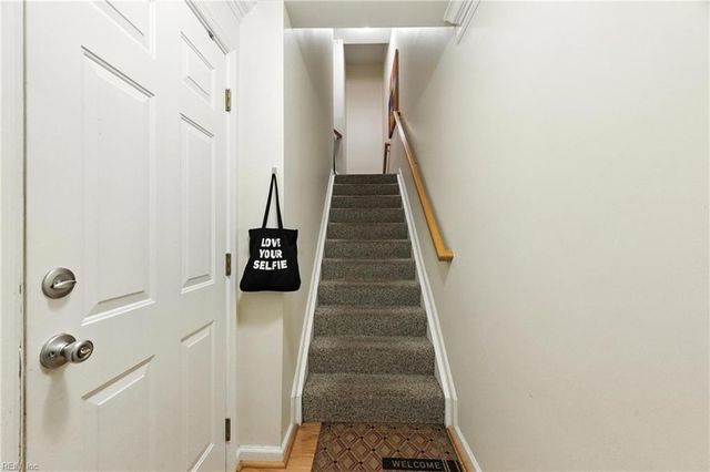 622 Jessica CIR # 21, Newport News, VA 23606