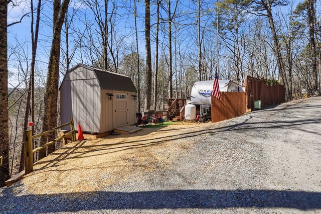 40 9th Street, Ellijay, GA 30540