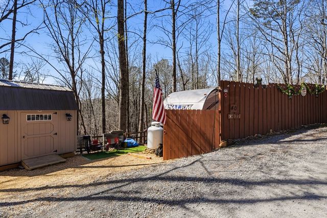 40 9th Street, Ellijay, GA 30540