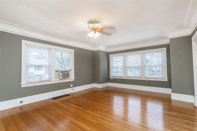 543 53rd Street, Des Moines, IA 50312
