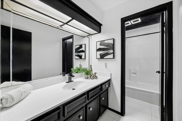 11319 Olympia Drive, Houston, TX 77077