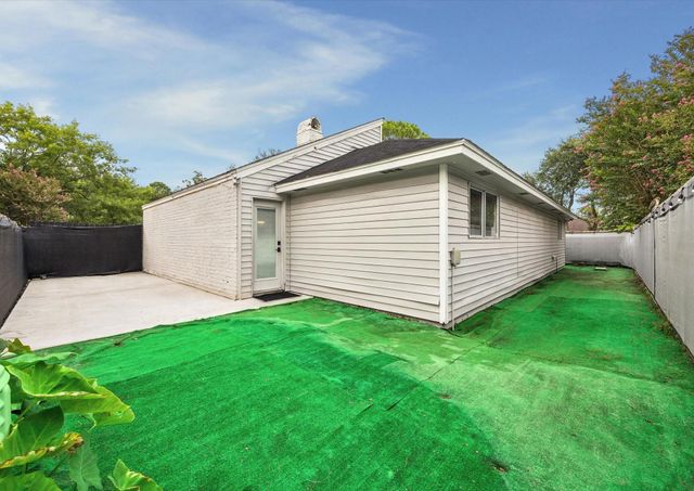 11319 Olympia Drive, Houston, TX 77077