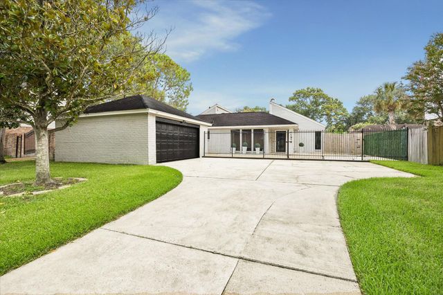 11319 Olympia Drive, Houston, TX 77077