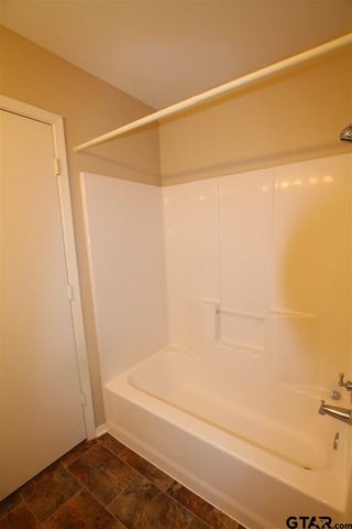 211 Willowbrook, Whitehouse, TX 75791