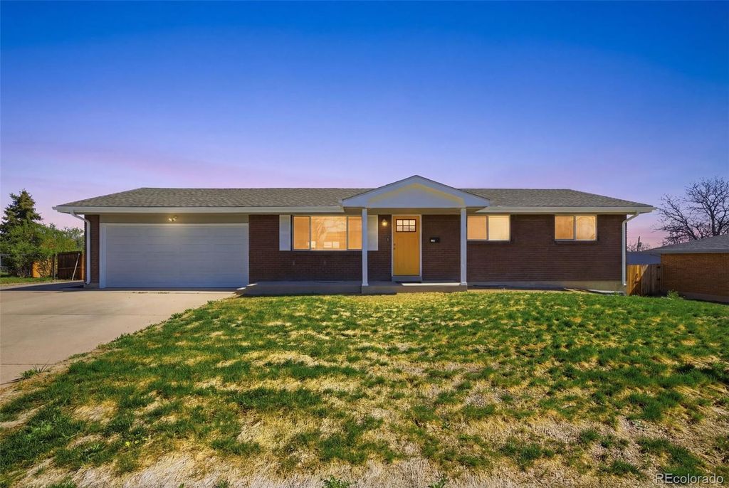 425 Starlight Road, Thornton, CO 80260