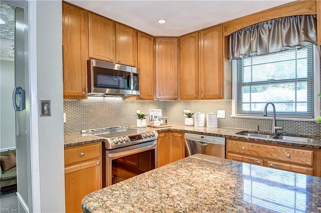 5525 Hatteras RD, Virginia Beach, VA 23462