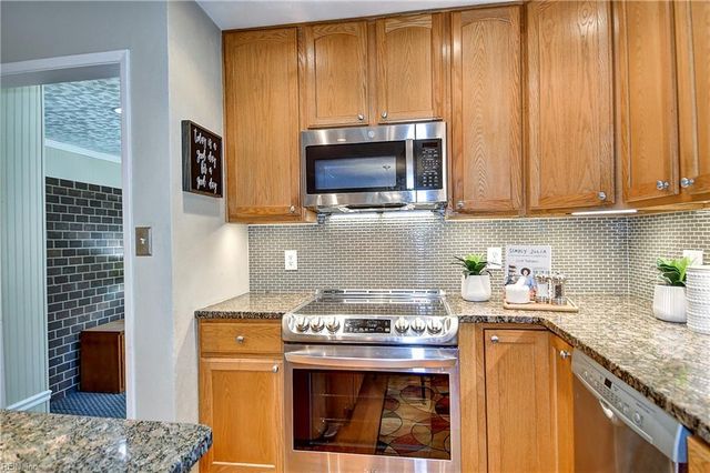5525 Hatteras RD, Virginia Beach, VA 23462