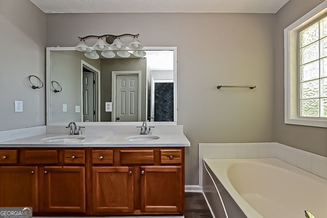 216 Rivergate Court, Jonesboro, GA 30238