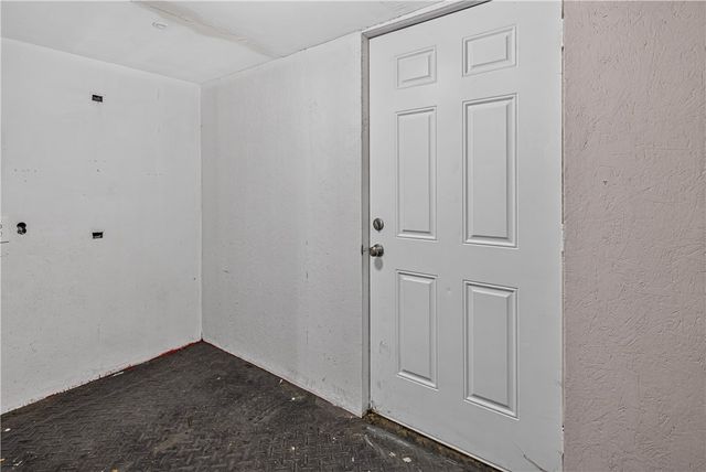 2807 Fayette St, Mckeesport, PA 15132