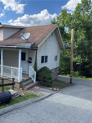 2807 Fayette St, Mckeesport, PA 15132