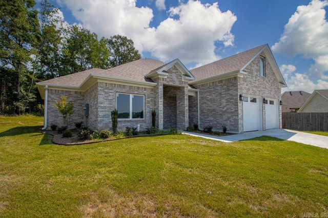 2116 Sable Oaks, Bryant, AR 72022