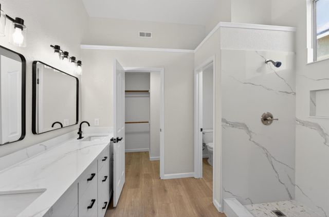 2248 Country Manor Dr, Riverbank, CA 95367