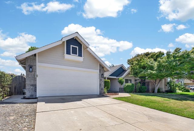 2248 Country Manor Dr, Riverbank, CA 95367