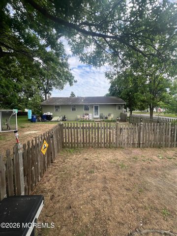 39 Lejune Road, Cinnaminson, NJ 08077
