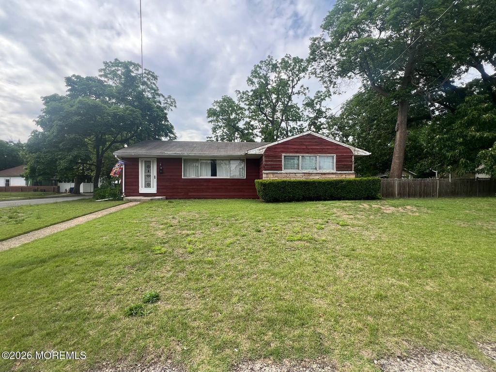 39 Lejune Road, Cinnaminson, NJ 08077