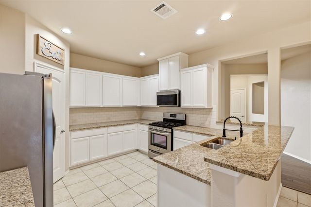 816 Gray Fox Drive, Mckinney, TX 75071