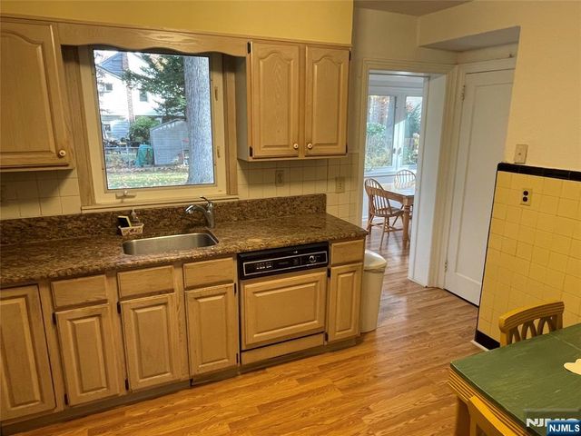 1105 Belle Avenue, Teaneck, NJ 07666