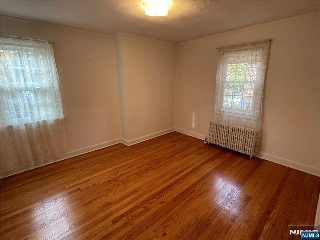 1105 Belle Avenue, Teaneck, NJ 07666